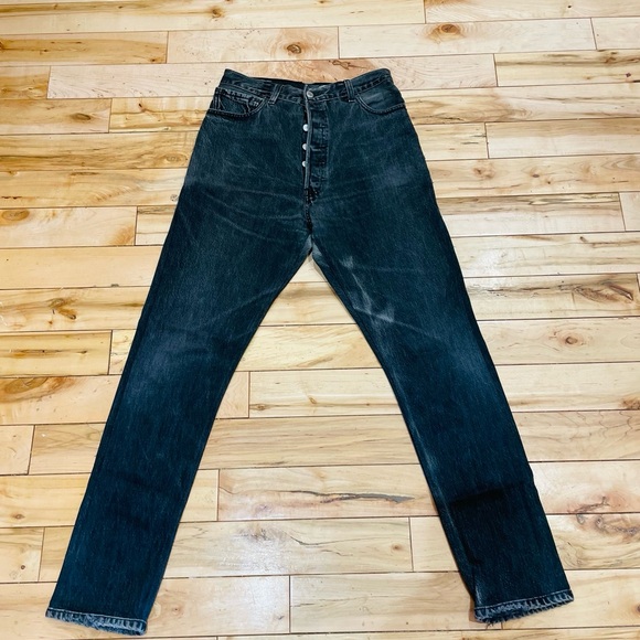 Re/done Levi butt rip sz 28 inseam 31